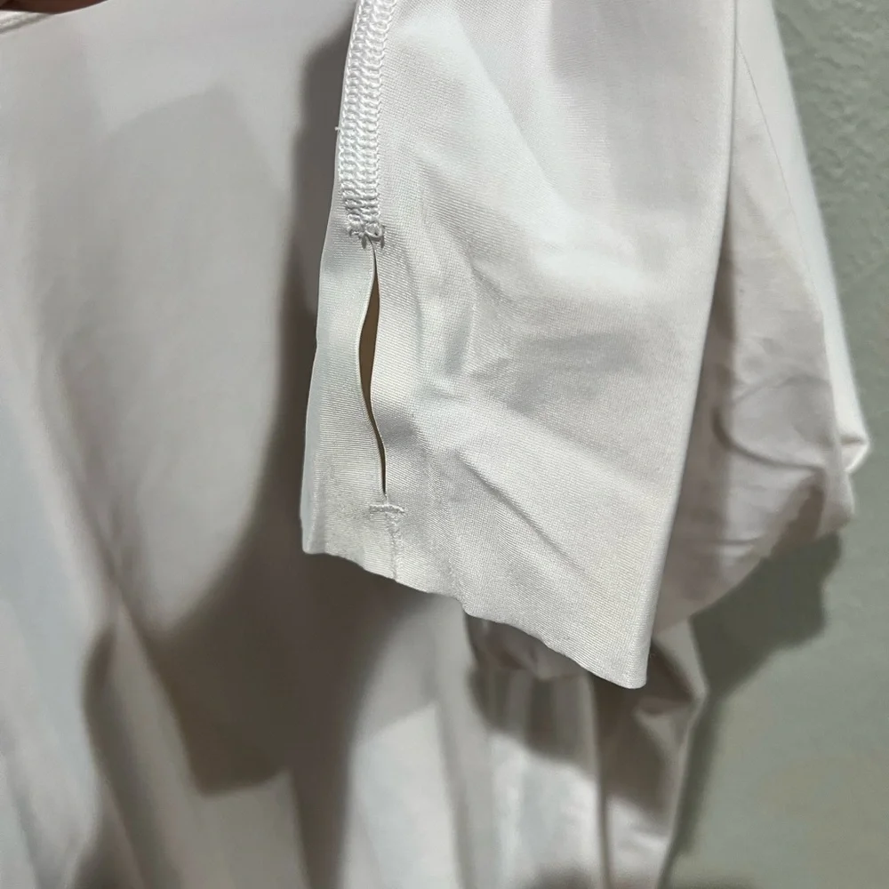 lululemon athletica White Long-Sleeve Crewneck Top Size Small Buttersoft EUC
